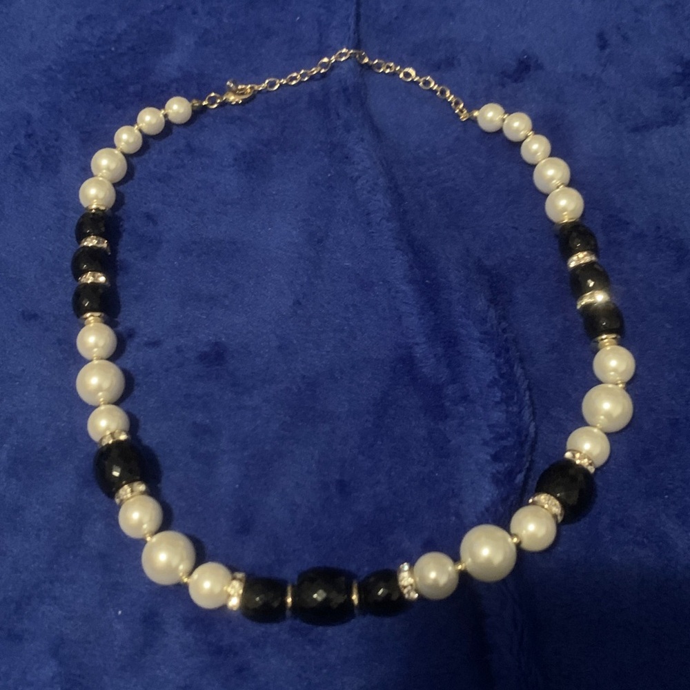 Black and White Necklace